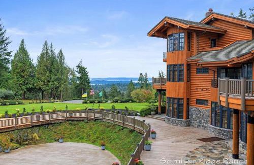 Anacortes House | Scimitar Ridge Ranch - Luxury Lodge - Sleeps 35 with Indoor Pool Villa