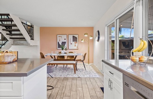 Entertainment District House | Scott Pad - Remodeled space, centrally located, large pool!