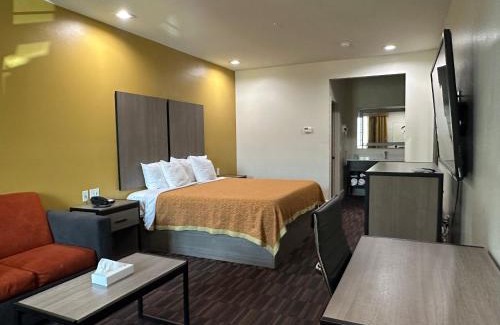 Barker Hotel | Scottish Inn and Suites