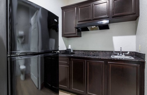 Baytown Hotel | Scottish Inn & Suites Baytown