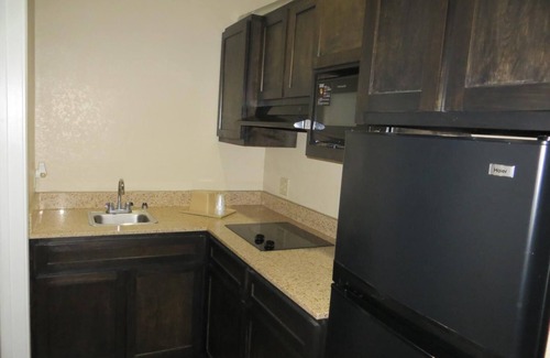Baytown Hotel | Scottish Inn & Suites