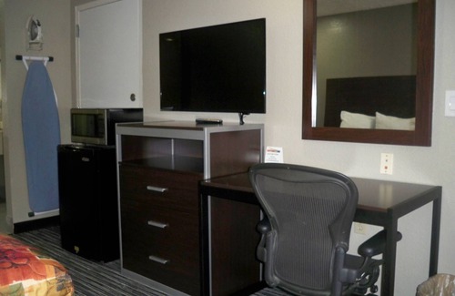 Beaumont Hotel | Scottish Inn & Suites