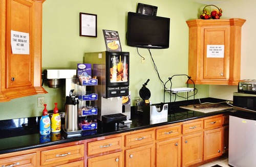 Alvin Hotel | Scottish Inns and Suites Alvin