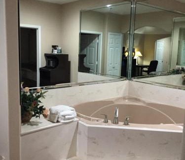 Barker Hotel | Scottish Inns & Suites Timber Creek, Houston, TX
