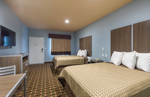 Barrett Hotel | Scottish Inns & Suites