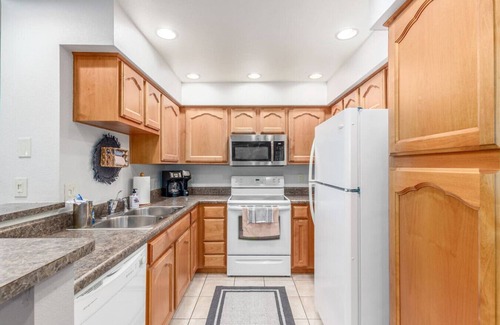 Scottsdale Ranch Apartment | Scottsdale-2Bedroom w/Pickleball