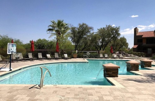 Pueblo Blanco Condo | Scottsdale Beauty. Newly reno 1Bed/1Bath in great walkable area.