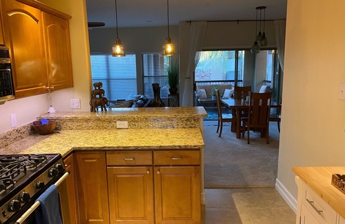 North Scottsdale Condo | Scottsdale Desert Getaway! Prime location! Quality! Comfort! Sun!