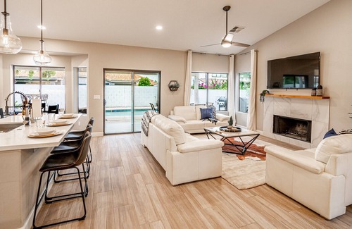 Paradise Park Vista House | Scottsdale Designer's Dream | Pool | Game Room | Ping Pong Table