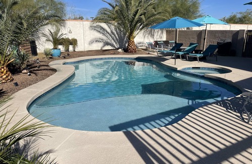 South Scottsdale House | Scottsdale Family Oasis 🏝 Htd Pool & Spa - Cinema/Arcade Room - 5G Wifi
