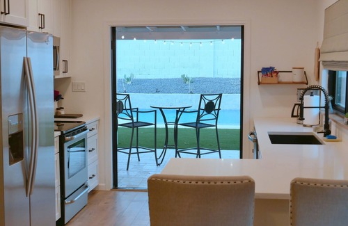 Greenbrier East Villas House | Scottsdale Kierland home HEATED POOL, jacuzzi, safety fence, close to everything