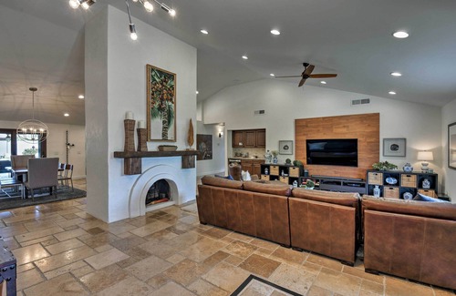 Buenavante House | Scottsdale Oasis w/Outdoor Bar & Pool!