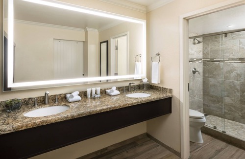 South Scottsdale Resort | Scottsdale Plaza Resort