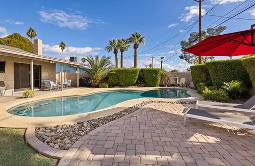 Papago Parkway House | Scottsdale Retreat near Papago Park