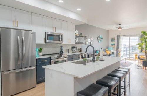 Desert View Village Apartment | Scottsdale Rodeo - Work-from-Home Retreat - Pool w Views - King Bed - S433