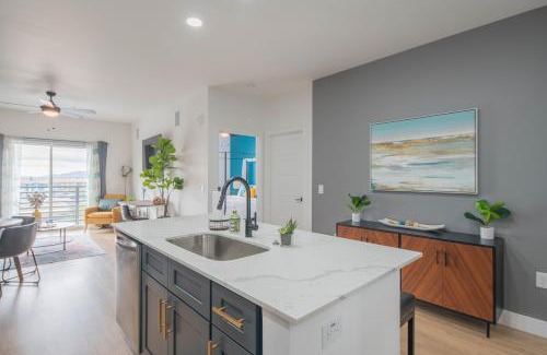 Desert View Village Apartment | Scottsdale Rodeo - Work-from-Home Retreat - Pool w Views - King Bed - S433