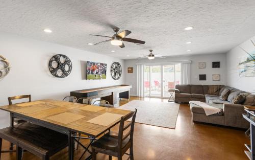 Cavalier Vista House | Scottsdale Saguaro-Hot Tub-Pool- in Old Town