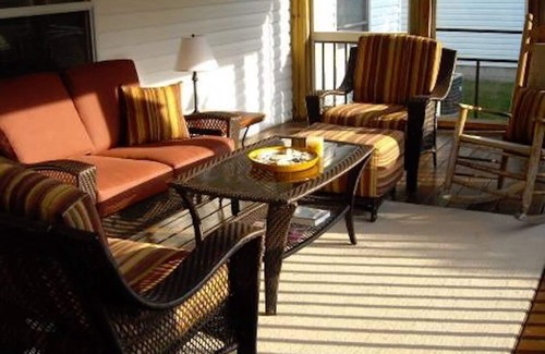 Kelleys Island House | Screened in back porch is a haven!