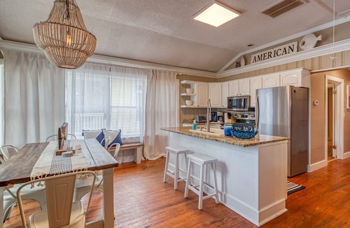 Tybee Island Cottage | Screened in Lounge Porch, Heated Pool Access