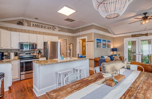 Tybee Island Cottage | Screened in Lounge Porch, Heated Pool Access