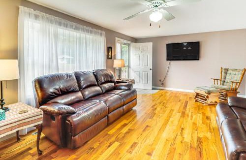 Valley Lee House | Screened Patio, Deck and Grill Saint Inigoes Home!