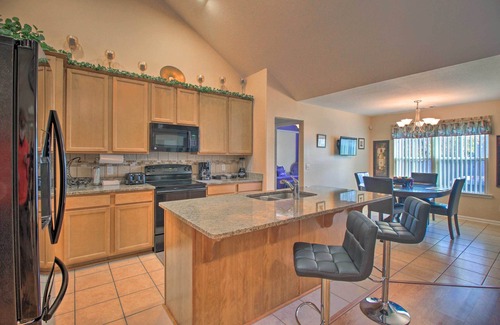 Rincon House | Screened Patio: Rincon Home, 18 Mi to Savannah!