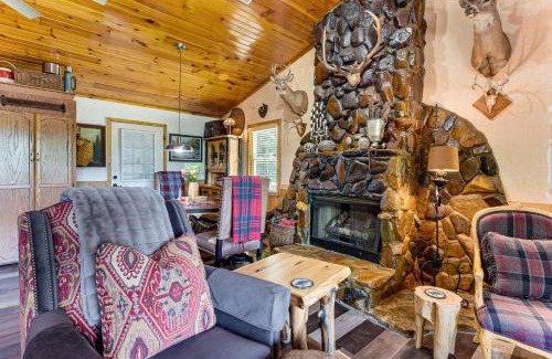Marble House | Screened Porch, Deck and Mtn Views Andrews Retreat!