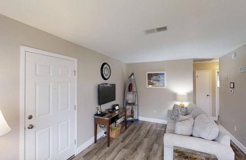 Surfcrest Village Cottage | SCV 5: Stand-Alone Cottage in Ocean-Front Community with Coastal Chic Vibes