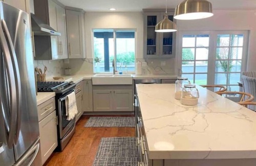 Fletcher Hills House | SD Central Hub! 20 min from Everything! WFH + Pet Friendly