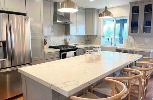 Fletcher Hills House | SD Central Hub! 20 min from Everything! WFH + Pet Friendly