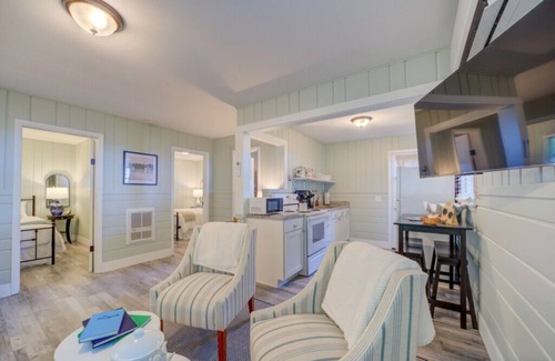 Muskegon Cottage | SDR - C6 | Scenic Drive Resort - Cabin #6