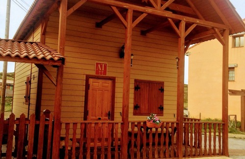 Orihuela del Tremedal House | Se Alquila Cabaña de Madera