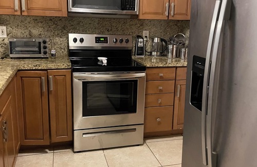 Hollywood South Central Beach Condo | SEA AIR TOWERS Hollywood Beach, Florida