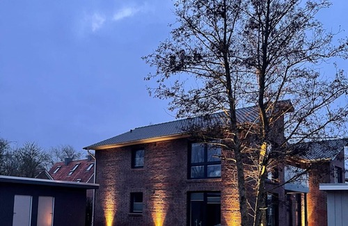 Fedderwardersiel Apartment | Sea and comfort - vacation apartment HEIN with terrace and directly on the North Sea dike!