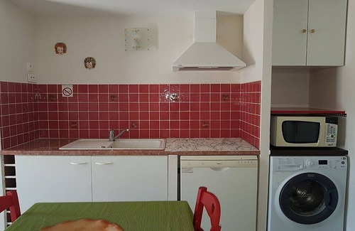 La Crau Apartment | SEA AND COUNTRYSIDE UNDER THE CÔTE D'AZUR SUN