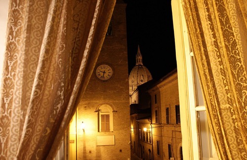 Ostra Vetere House | Sea and hills, charm and relaxation in a medieval village a few kilometers from the sea