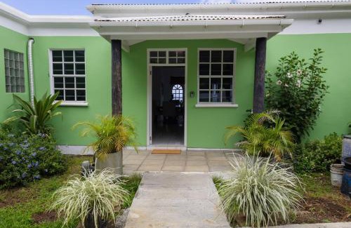 Castle Comfort House | Sea and Summit Villa