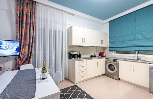 Rhodes Apartment | Sea and the City - Theros