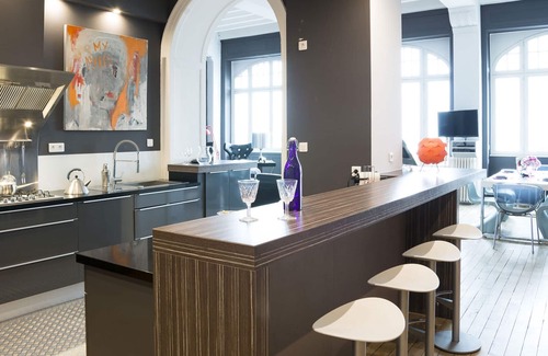 Biarritz Apartment | Sea apartment, ideally located on the beach . Spacious comfortable!