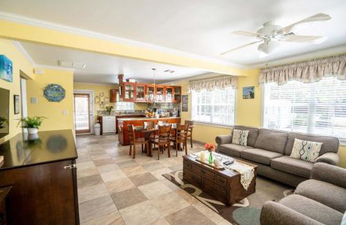 Breakers House | Sea Beauty - Charming Cottage with Pool and Private Beach Lot