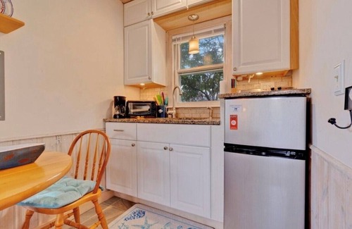 Pine Point Cottage | Sea Bisquit Cottage by the Ocean