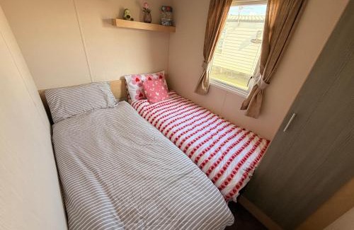 Crimdon Other | Sea Bliss Beachfront Caravan, 2 Bed King Ensuite, Sleeps 6, Wrap Decking, Crimdon Dene