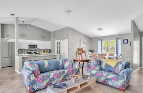 Deep Creek House | Sea Blue Vista 3 bedroom 2 bathroom home with heated Pool