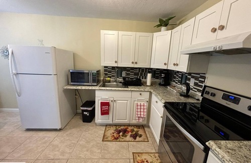 Palm Beach - West Palm Beach Apartment | Sea Breeze - 2BR Apartment - Near all beach excursions and WPB nightlife.