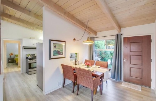 Bay Park House | Sea Breeze and Sunsets - Close to all - inquire about specials - Split Air cond