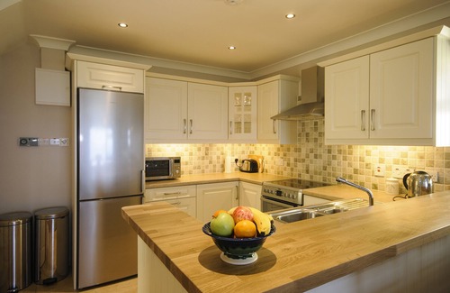 Tully Apartment | Sea Breeze Apartment