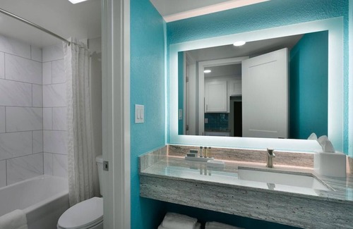 Myrtle Beach Resort | Sea Breeze Bliss Oceanfront Suite 4th Floor