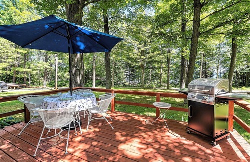 Cheboygan Cabin | Sea Breeze Cottage near Mullett Lake