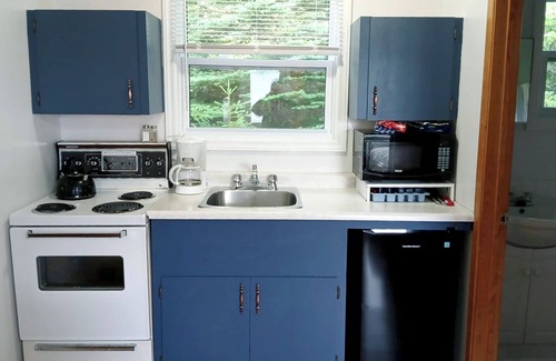 Ingonish Hotel | Sea Breeze Cottages And Motel