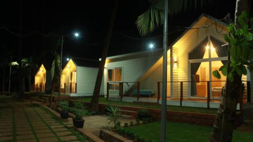 Anjanvel House | Sea Breeze, Guhagar